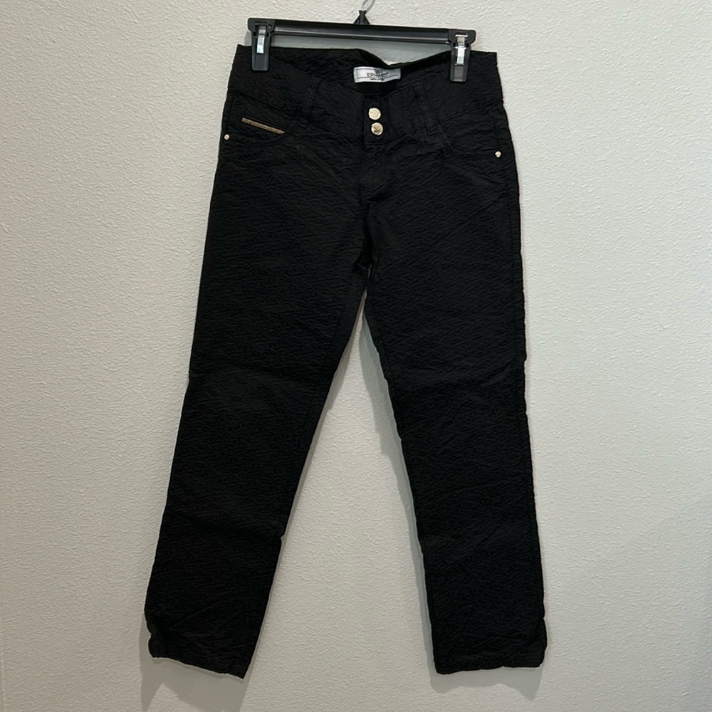 Gorgeous vintage black textured pants is golden details